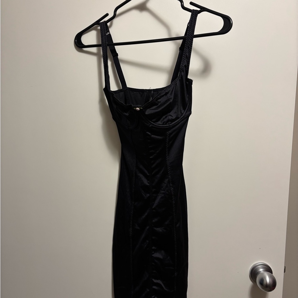 Skims Stretch Satin Dress in Onyx
